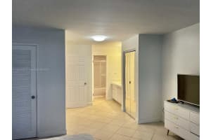 7135 Collins Ave 702 Miami Beach, FL 33141 - MLS#A11883326