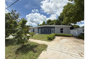 409 Nw 4th Ave B Hallandale Beach, FL 33009 - MLS#A11883330