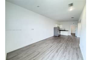 409 Nw 4th Ave B Hallandale Beach, FL 33009 - MLS#A11883330