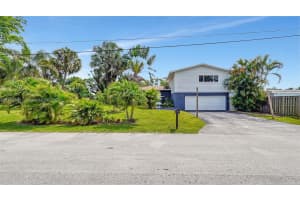 2700 Sw 34th Ave Fort Lauderdale, FL 33312 - MLS#A11883380