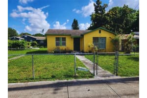 2365 Nw 79th Ter, Miami