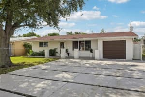 7952 Shalimar St Miramar, FL 33023 - MLS#A11883418