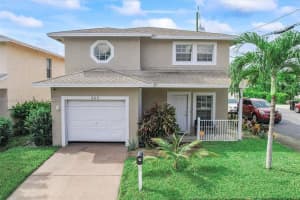 649 Latona Ave, Lake Worth