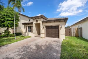 2401 Ne 4th St Homestead, FL 33033 - MLS#A11883512