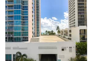 2642 Collins Ave 406 Miami Beach, FL 33140 - MLS#A11883528