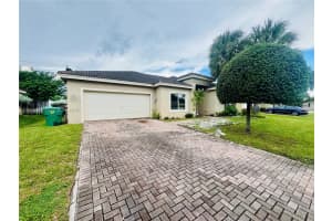 2161 Nw 54th Ave, Lauderhill
