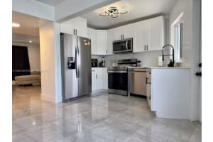 1906 Sw 28th St Fort Lauderdale, FL 33315 - MLS#A11883569