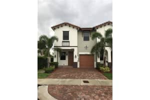 8806 Nw 103rd Ave Doral, FL 33178 - MLS#A11883579
