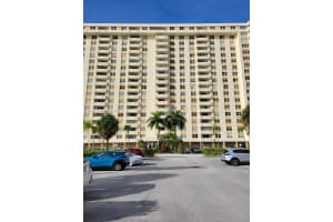 1833 S Ocean Dr 307 Hallandale Beach, FL 33009 - MLS#A11883589