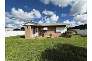 2450 Nw 157th St Rd Miami Gardens, FL 33054 - MLS#A11883598