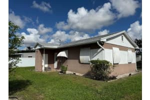 2450 Nw 157th St Rd Miami Gardens, FL 33054 - MLS#A11883598