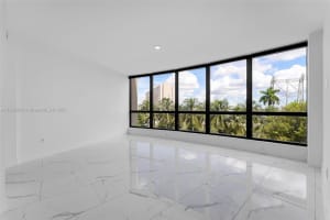 1 Curtiss Pkwy 326 Miami Springs, FL 33166 - MLS#A11883603
