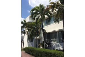 621 11th St 102, Miami Beach