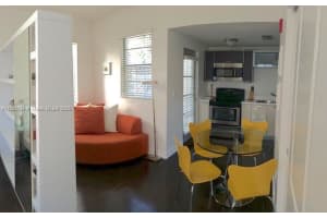 621 11th St 102 Miami Beach, FL 33139 - MLS#A11883604