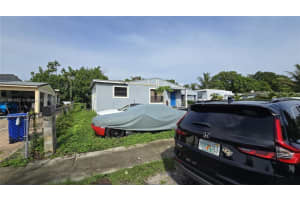 15694 Ne 10th Ct, North Miami Beach