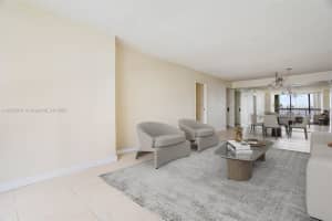 2333 Brickell Ave 1207 Miami, FL 33129 - MLS#A11883631