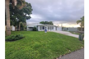 1624 Ne Orion St Jensen Beach, FL 34957 - MLS#A11883660