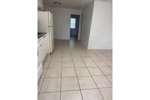 2401 Van Buren St Apt 4 Hollywood, FL 33020 - MLS#A11883666