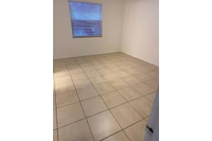 2401 Van Buren St Apt 23 Hollywood, FL 33020 - MLS#A11883703