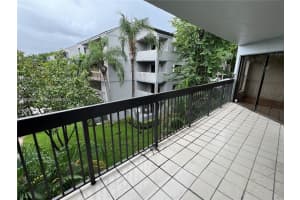 8888 Sw 131st Ct 308, Miami
