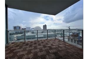 851 Ne 1st Ave 1208, Miami