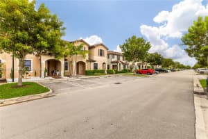 10625 W 32nd Ln Hialeah, FL 33018 - MLS#A11883743