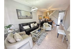 11250 Nw 56th St 11250 Doral, FL 33178 - MLS#A11883767