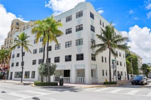 1390 Ocean Dr 202, Miami Beach
