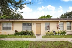 8004 Sw 20th Pl Davie, FL 33324 - MLS#A11883827