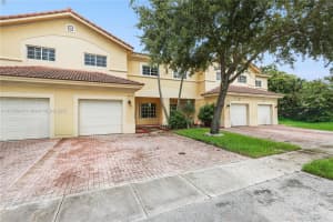 7627 N Stonecreek Cir Davie, FL 33024 - MLS#A11883848