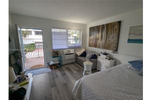 158 Ocean Dr 203 Miami Beach, FL 33139 - MLS#A11883849