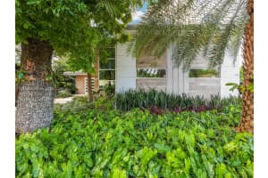 79 W Shore Dr W Miami, FL 33133 - MLS#A11883852