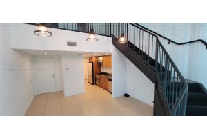 300 S Biscayne Blvd L-1004 Miami, FL 33131 - MLS#A11883878