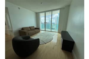 31 Se 5th St 3817, Miami