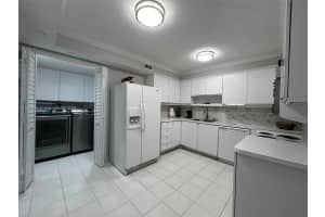 16300 Golf Club Rd 711 Weston, FL 33326 - MLS#A11883894