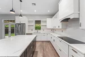 2431 Ne 20th Ave Lighthouse Point, FL 33064 - MLS#A11883899