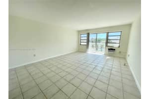 1100 11th St 302 Miami Beach, FL 33139 - MLS#A11883905