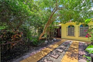 1712 Sw 13th St, Miami