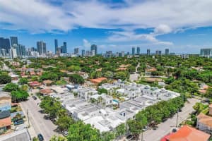 1043 Sw 9th Ct F-1, Miami