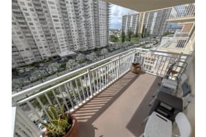 251 174th St 808 Sunny Isles Beach, FL 33160 - MLS#A11883957