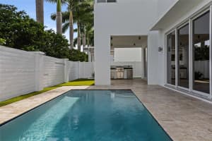 10296 Nw 74th Ter Doral, FL 33178 - MLS#A11883972
