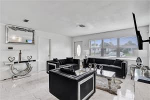 320 N 71st Ave, Hollywood