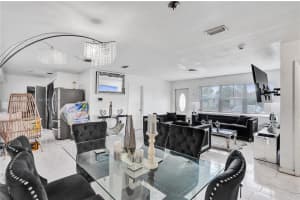 320 N 71st Ave Hollywood, FL 33024 - MLS#A11884004