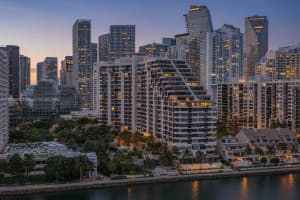520 Brickell Key Dr A621, Miami