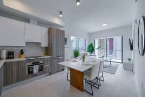 239 Sw 9th St 1601, Miami