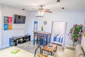 824 Ne 4th St 3 Fort Lauderdale, FL 33301 - MLS#A11884112