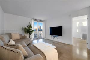 1020 Meridian Ave 816, Miami Beach