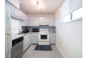 1665 Bay Rd 421 Miami Beach, FL 33139 - MLS#A11884174