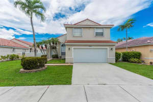 1036 Nw 187th Ave, Pembroke Pines