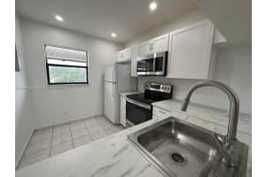 10453 Nw 11th St 206 Pembroke Pines, FL 33026 - MLS#A11884185